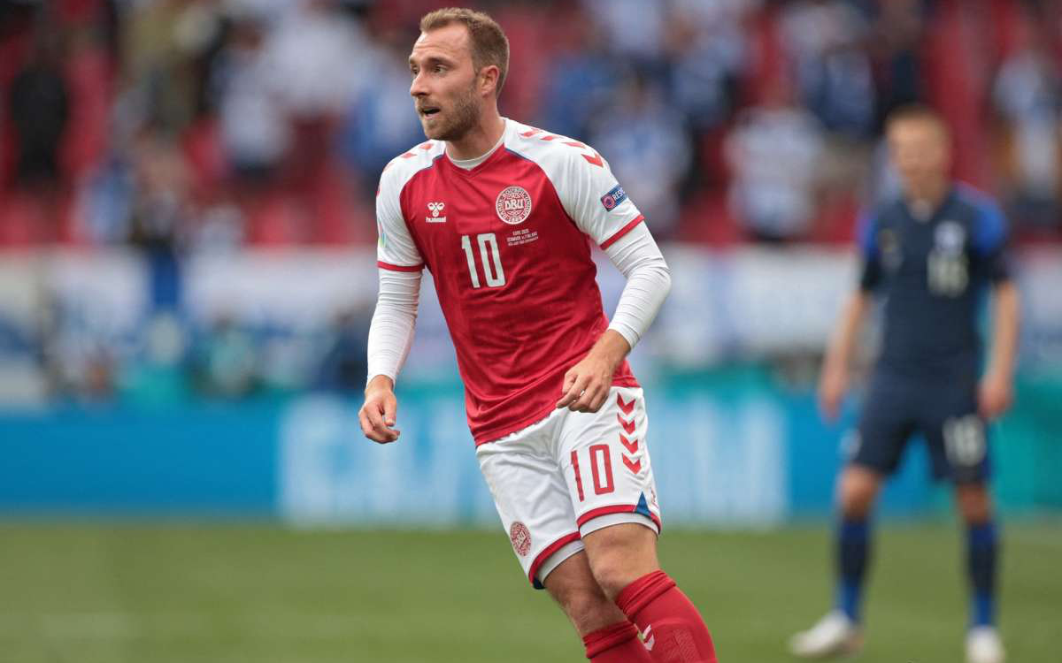 Nóng: Eriksen gọi Facetime động viên đồng đội hoàn thành trận đấu