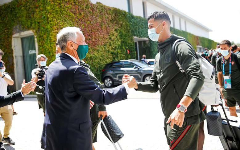 Tổng thống Bồ Đào Nha có mặt, trực tiếp gửi lời động viên trong ngày Ronaldo và các đồng đội về nước