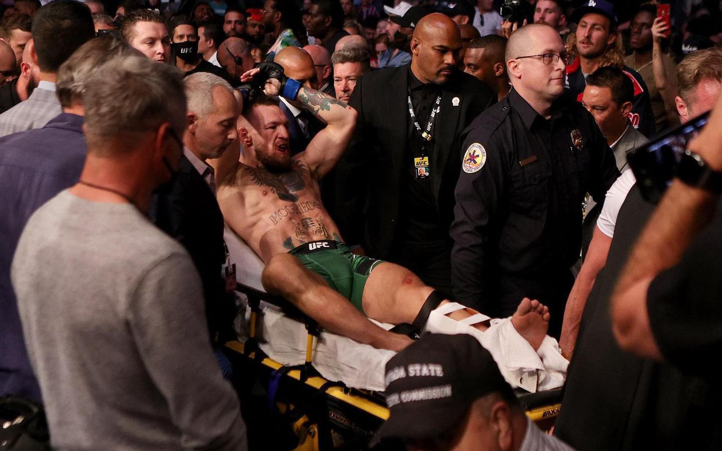 McGregor có động thái đầu tiên trên MXH sau thất bại đáng quên trước Poirier: Các bạn cần người như tôi