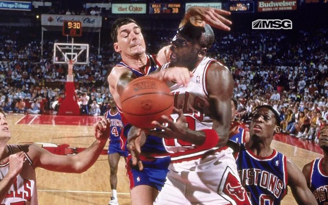 Detroit Pistons và mối thù ba thập kỷ không nguôi với Michael Jordan