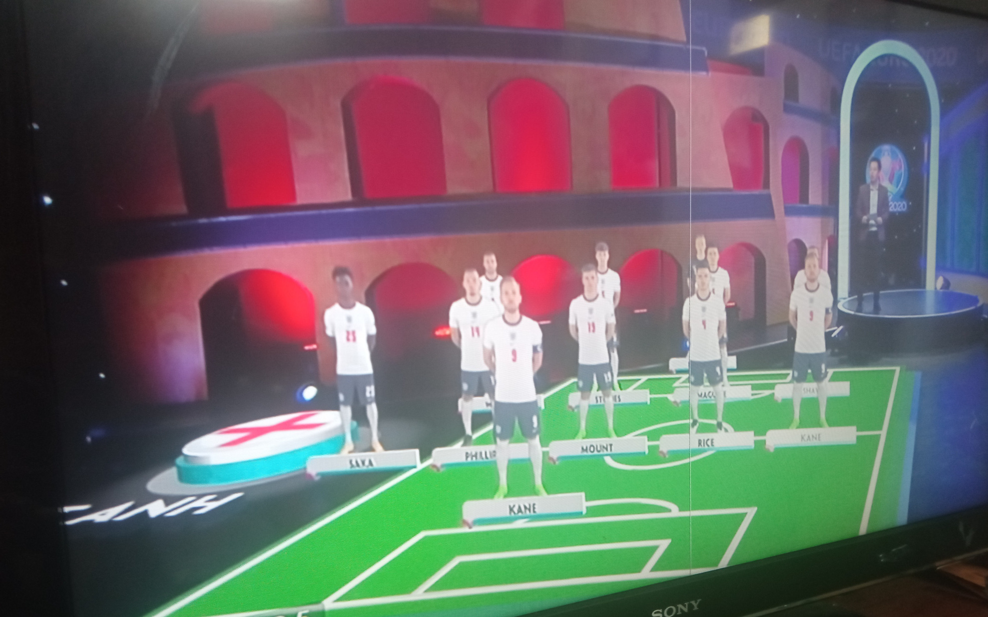 VTV lại khiến người xem khó chịu với lỗi cẩu thả trong phần giới thiệu đội hình tuyển Anh