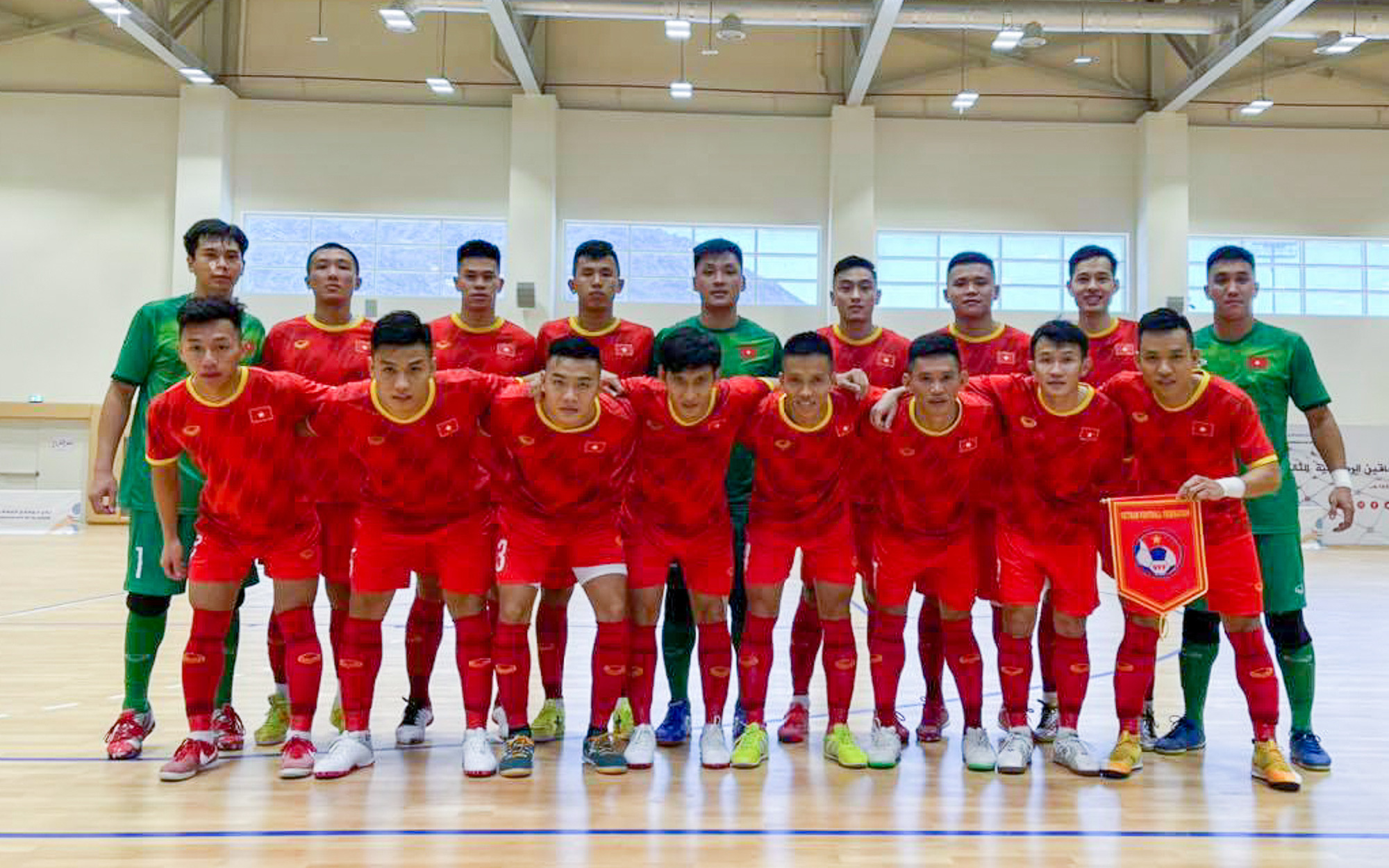 Đội tuyển futsal Việt Nam ra Hà Nội “hội quân” cùng thầy trò HLV Park Hang-seo