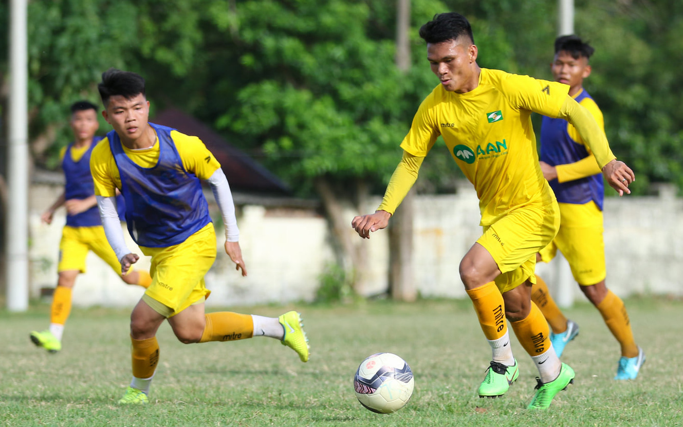 Sông Lam Nghệ An hội quân sớm nhất V.League chỉ sau 1 tuần xả trại