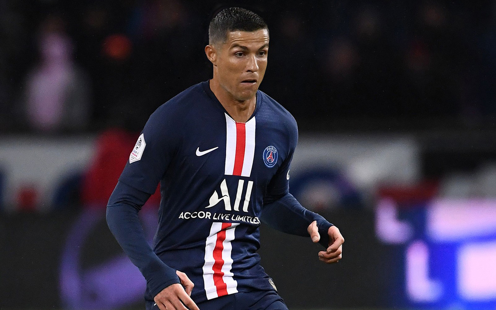 Cristiano Ronaldo và những dấu hỏi về tương lai bất định