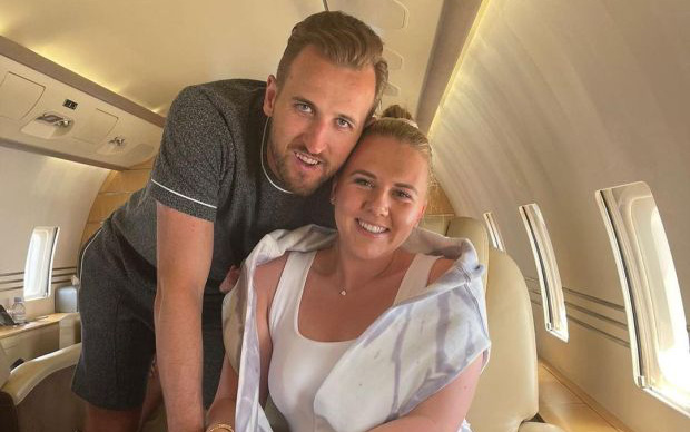 Phớt lờ Tottenham, Harry Kane đưa vợ &quot;đi trốn&quot; dài ngày ở biển Caribe