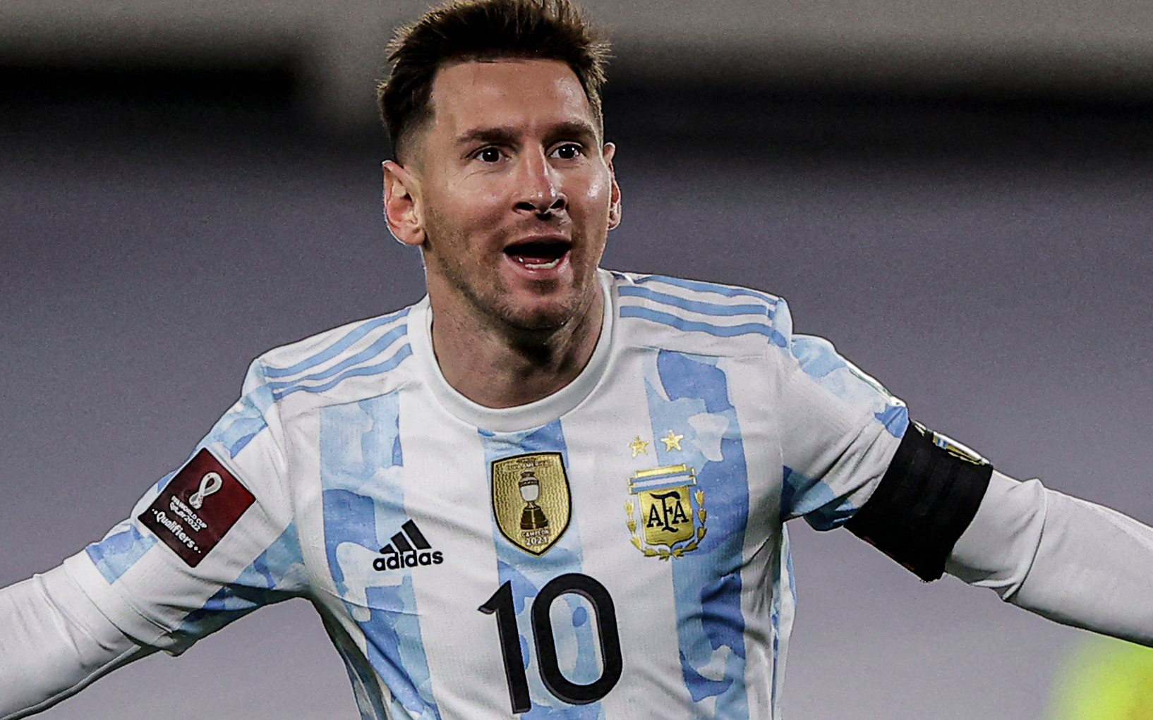 Lập hat-trick, Messi viết lại lịch sử trong màu áo Argentina