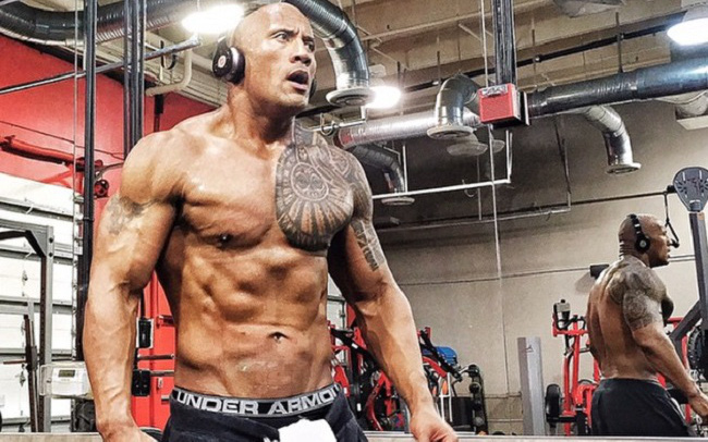 The Rock hé lộ bí quyết giúp tập gym mãi không chán