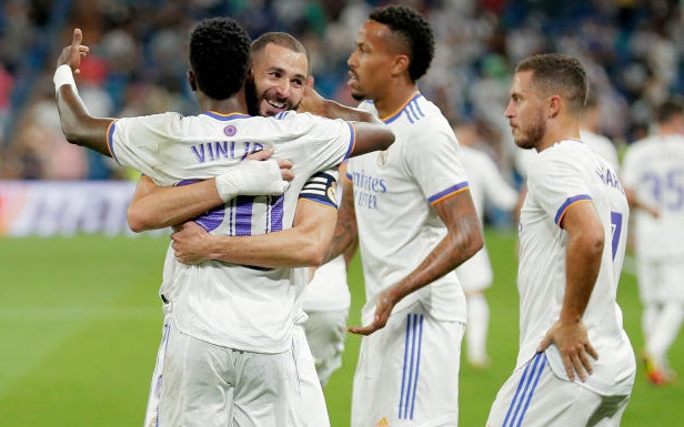 Real Madrid lên đỉnh BXH La Liga trong ngày trở lại Bernabeu sau 18 tháng