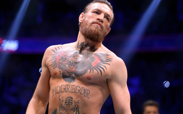 Conor McGregor cập nhật tin vui về tình hình chấn thương: Tôi cảm giác mình có thể tung cước ngay lúc này