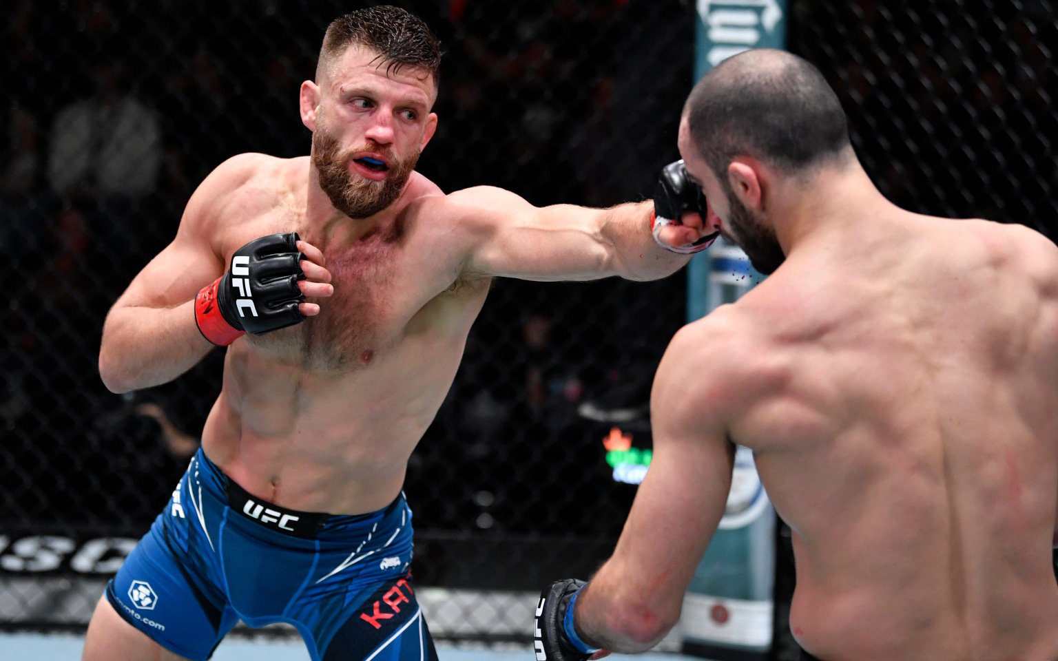 Những điểm nhấn sau sự kiện UFC Vegas 48: Kattar trở lại ấn tượng, Chikadze bị giải mã
