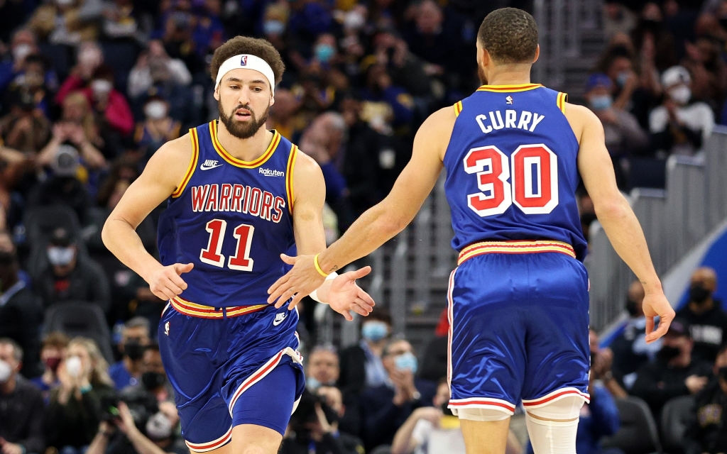 Klay Thompson tìm lại cảm giác, Golden State Warriors "huỷ diệt" Detroit Pistons