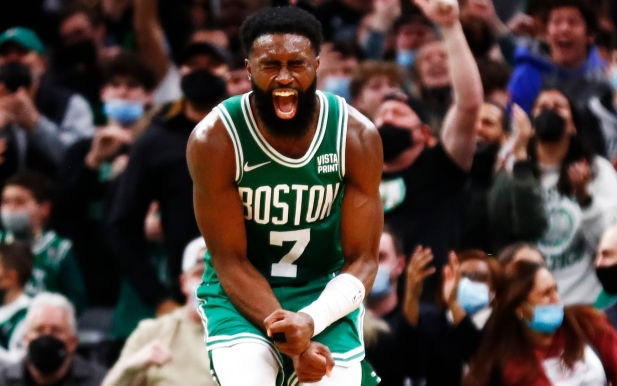 Thiết lập career high, Jaylen Brown ghi tên vào lịch sử Boston Celtics