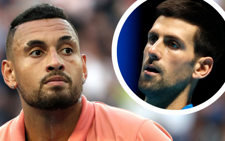 Từng mắng Djokovic như hát hay, trai hư Kyrgios bất ngờ &quot;quay xe&quot; khi tay vợt số 1 thế giới &quot;gặp nạn&quot;