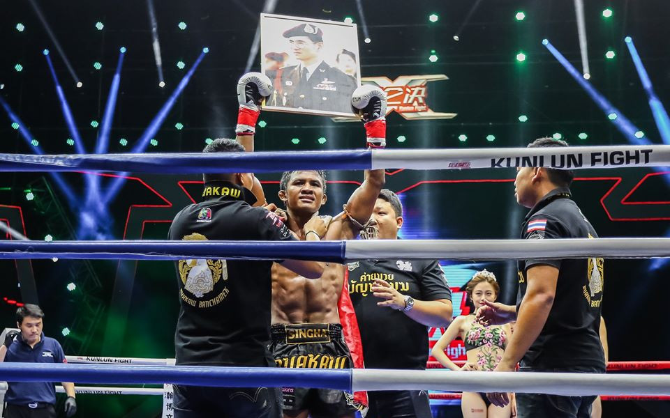 Buakaw Banchamek và bí quyết giản dị để chạm tới thành công của &quot;Thánh Muay&quot;