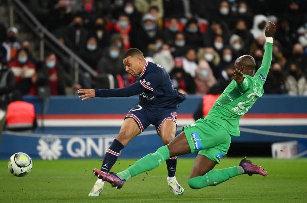 Mbappe và Messi tỏa sáng, PSG độc chiếm ngôi đầu Ligue 1 - Ảnh 3.