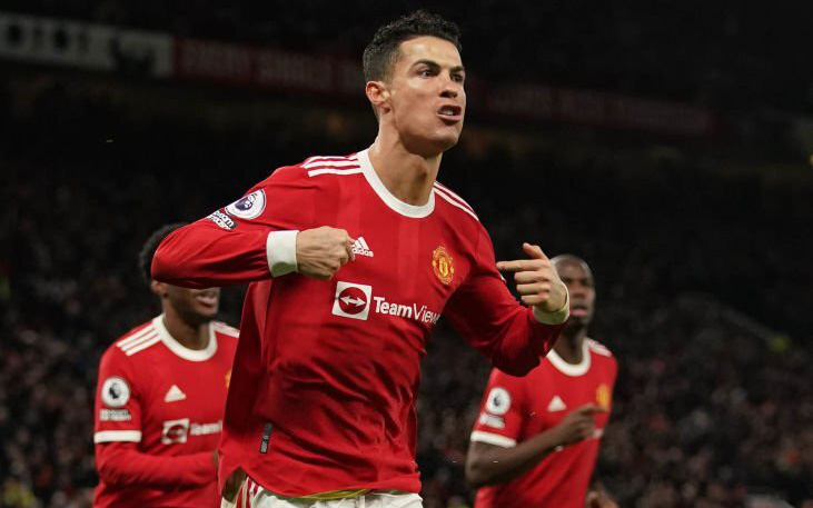 Lập hat-trick cứu vớt Quỷ đỏ, Ronaldo dõng dạc tuyên bố: "MU vô đối sẵn sàng trở lại!"