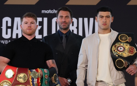 Dmitry Bivol không quan tâm chuyện Canelo Alvarez tập cùng boxer hạng nặng: Việc đó chẳng thay đổi điều gì