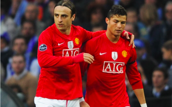 Berbatov bênh vực phong độ tệ hại của Ronaldo: &quot;Cậu ấy được phép có những trận đá tồi&quot;