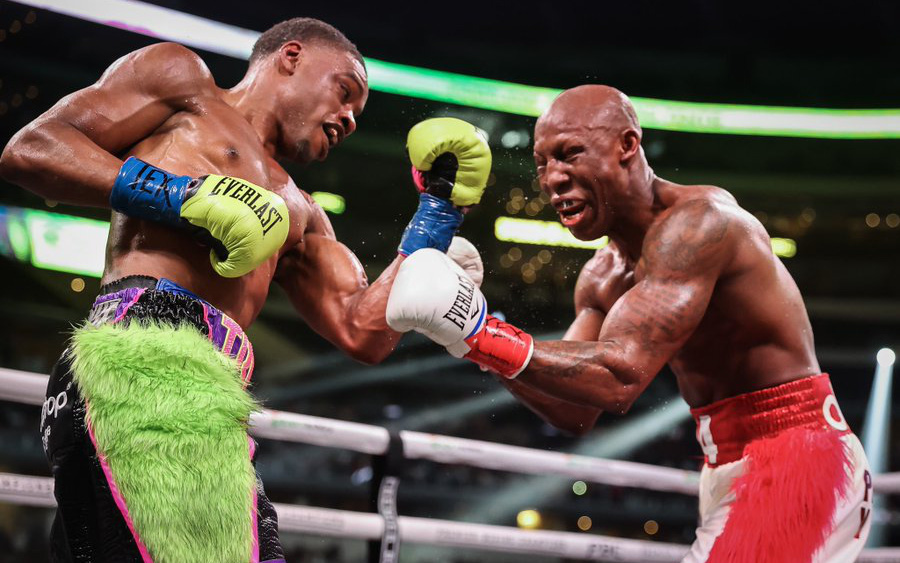 Errol Spence hé lộ nguyên nhân dẫn tới khoảnh khắc thót tim trong trận gặp Yordenis Ugas