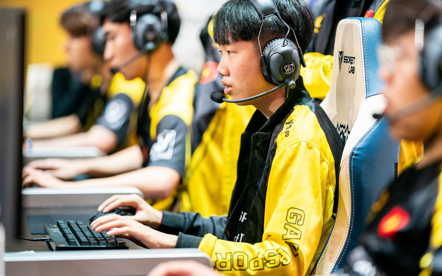 SPY > GAM: GAM Esports trắng tay tại lượt về, Splyce trở thành đội đầu tiên tham dự vòng tứ kết CKTG 2019