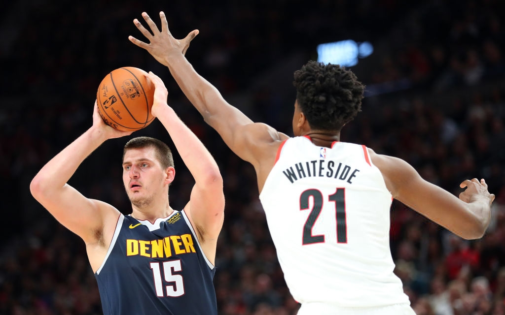 NBA 19-20: Tỏa sáng muộn màng, Nikola Jokic giúp Denver Nuggets lội ngược dòng thành công trên sân nhà Portland Trail Blazers 