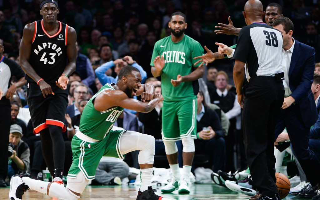 NBA 19-20: “Song sát” Kemba Walker và Jayson Tatum tỏa sáng, Boston Celtics ngược dòng hạ nhà ĐKVĐ Toronto Raptors