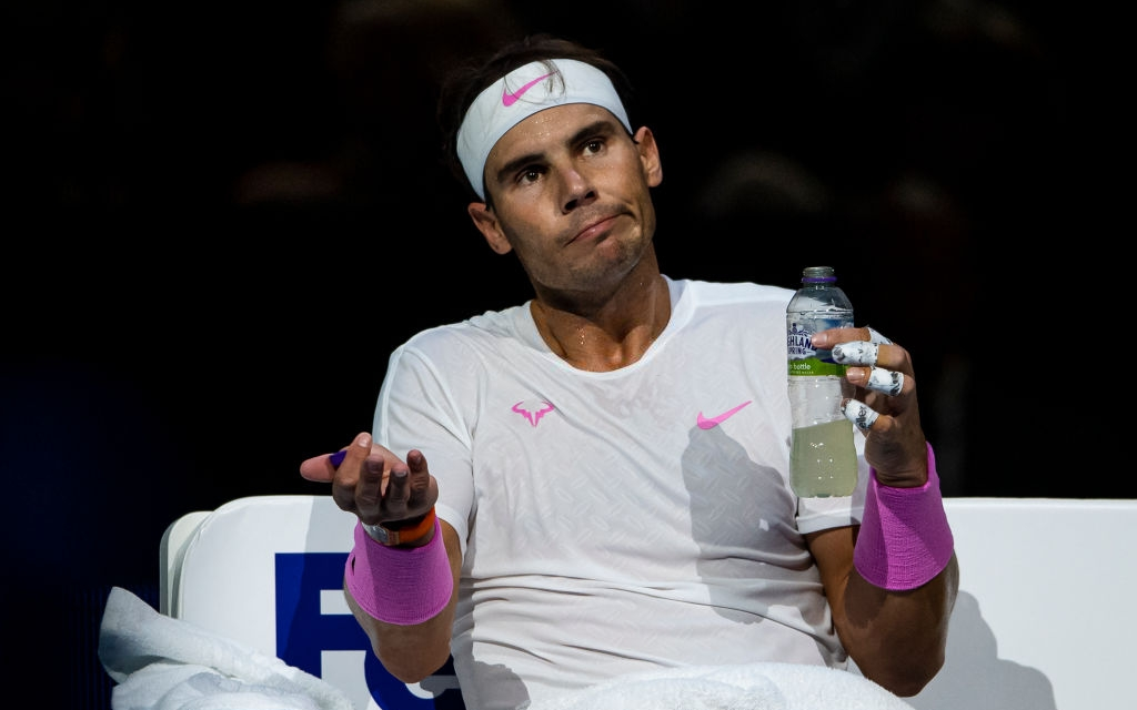 Nadal bất ngờ "sấp mặt" ở trận ra quân tại giải đấu dành cho 8 tay vợt nam hay nhất thế giới