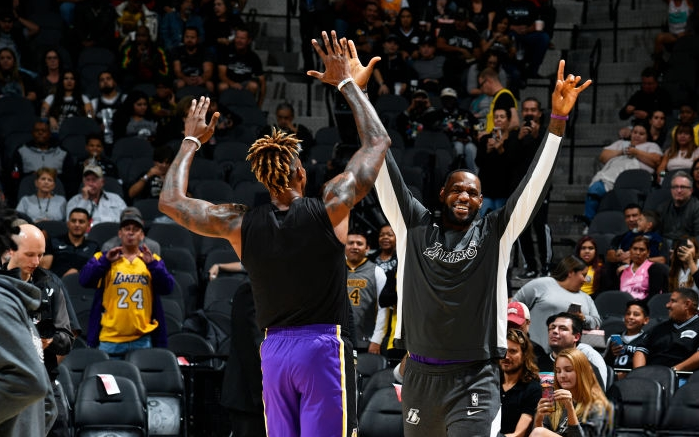 NBA 19-20: Vượt qua San Antonio Spurs, Los Angeles Lakers có chiến thắng thứ 5 liên tiếp ở mùa giải mới