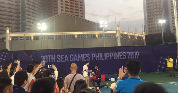 Cầu hôn bạn gái ngay sau khi giành HCB và cái kết khiến tay vợt Philippines trở thành VĐV hạnh phúc nhất SEA Games 30