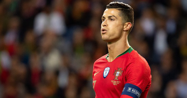Đêm nay bốc thăm VCK Euro 2020: Ronaldo và đồng đội đứng trước nguy cơ lớn rơi vào bảng tử thần