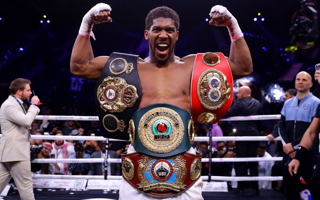 Phục thù thành công Andu Ruiz Jr, Anthony Joshua đòi lại 4 chiếc đai vô địch hạng nặng