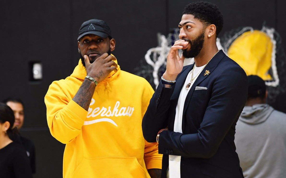 Anthony Davis: “LeBron James chưa từng chơi bên cạnh một cầu thủ tầm cỡ như tôi”