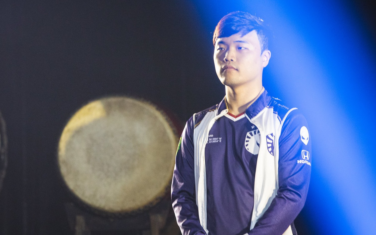 Fan ngại ngùng không dám xin chụp ảnh sau khi gây tai nạn suýt chết cho á quân MSI 2019