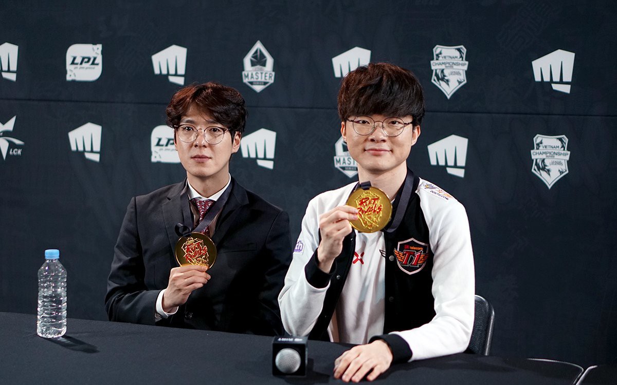 Đánh bại LPL, SKT cùng đồng đội lần đầu đăng quang Rift Rivals