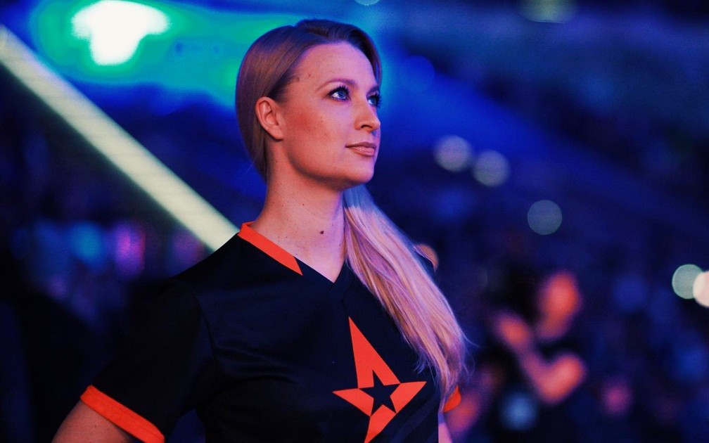 Mia Stellberg: Chân dung người phụ nữ xinh đẹp, tài năng bậc nhất làng Esports vừa góp công lớn giúp OG phá lời nguyền vô địch TI 2 năm liên tiếp