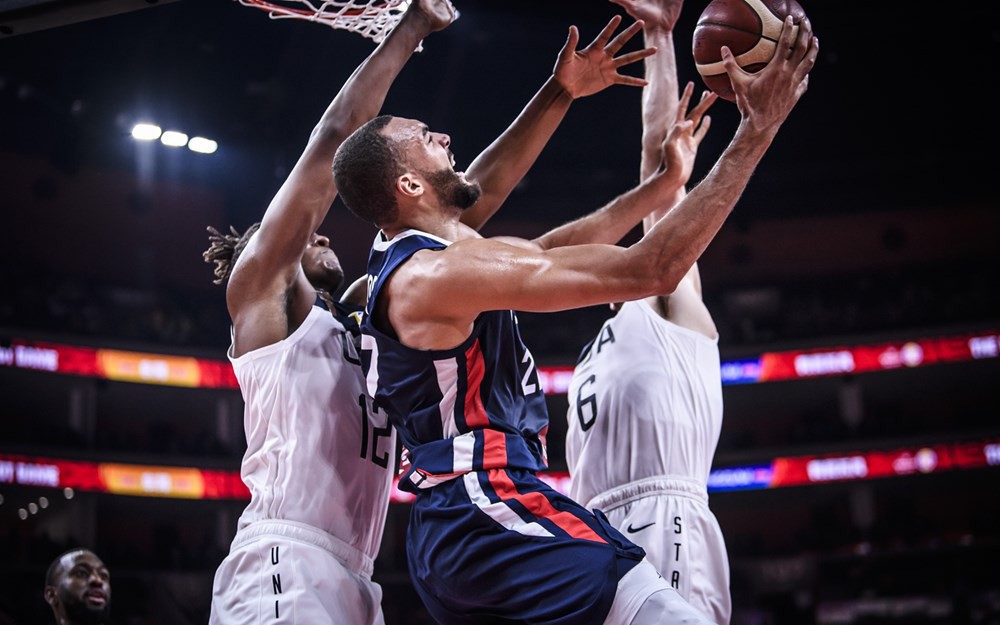 Phế truất nhà vô địch, Pháp hiên ngang tiến vào bán kết FIBA World Cup 2019