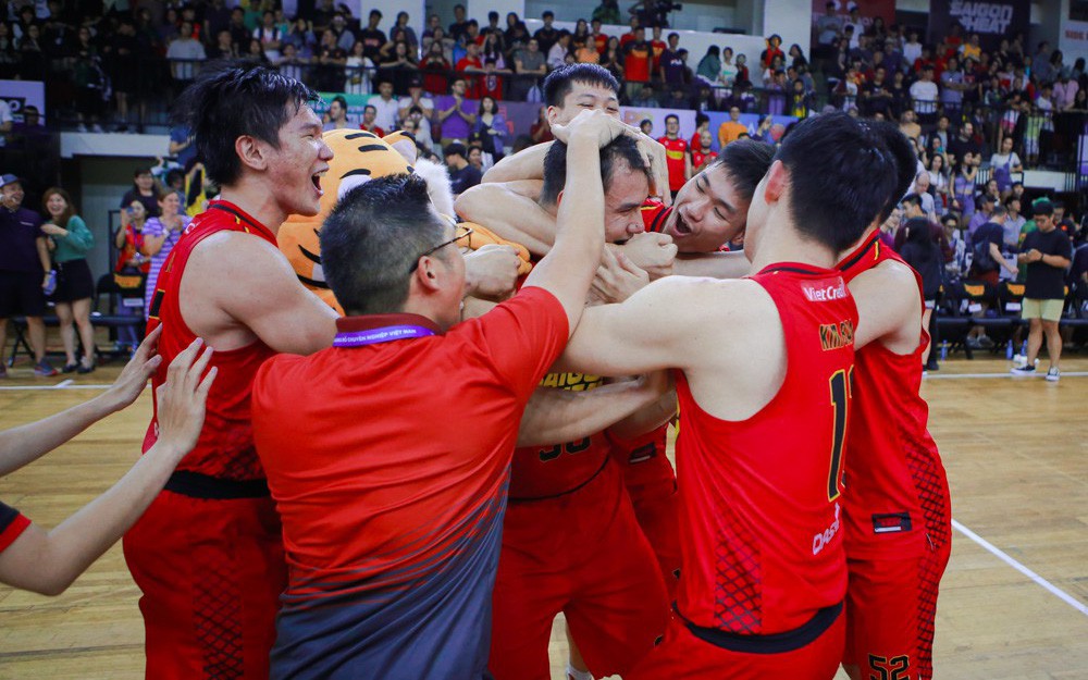 Chùm ảnh chiến thắng của Saigon Heat trước Cantho Catfish tại Game 4 VBA Finals 2019