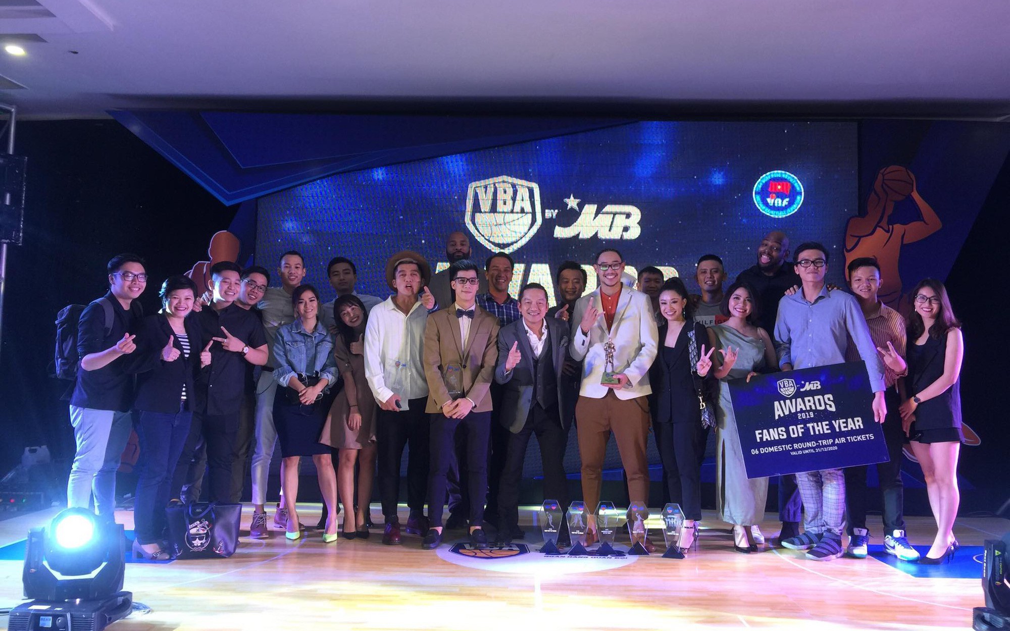 VBA by MB Awards 2019: Cantho Catfish đại thắng trong đêm Gala, MVP tuột khỏi tay ngoại binh lần đầu tiên trong lịch sử