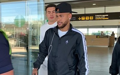 Neymar vội trở lại Barcelona nhưng với lý do khiến các culé phải lắc đầu ngao ngán