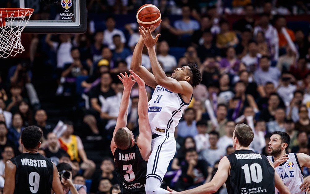 Giannis Antetokounmpo lập Double-double, Hy Lạp tiến vào vòng 2 FIBA World Cup