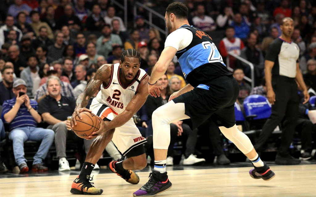 Kawhi Leonard thăng hoa với 43 điểm, Los Angeles Clippers dễ dàng vượt qua Cleveland Cavaliers