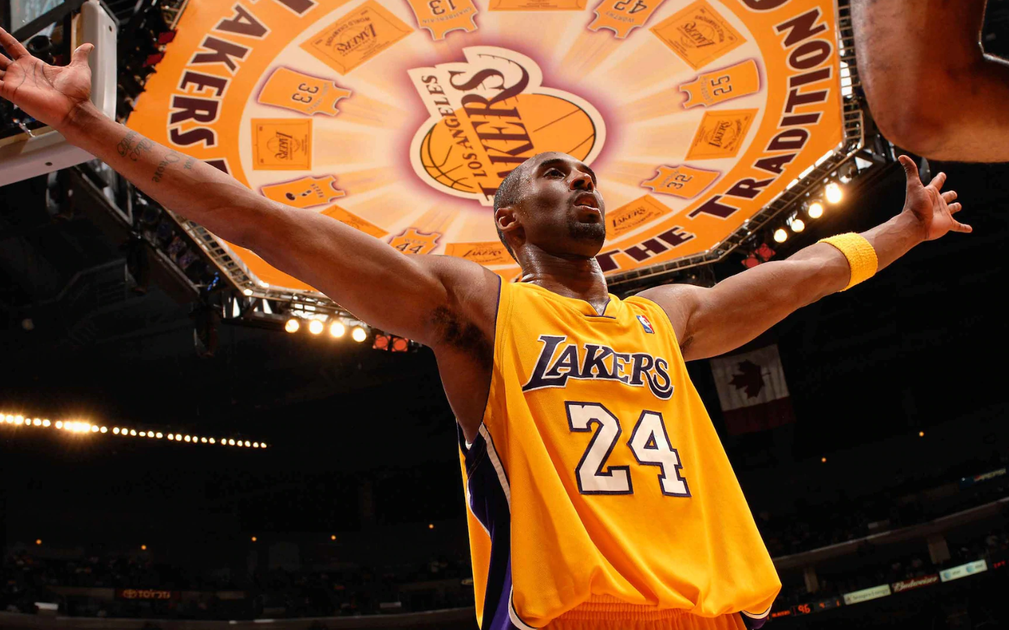 Bất ngờ số tiền phải bỏ ra để có một tấm vé trong ngày Los Angeles Lakers làm lễ tri ân tới huyền thoại Kobe Bryant