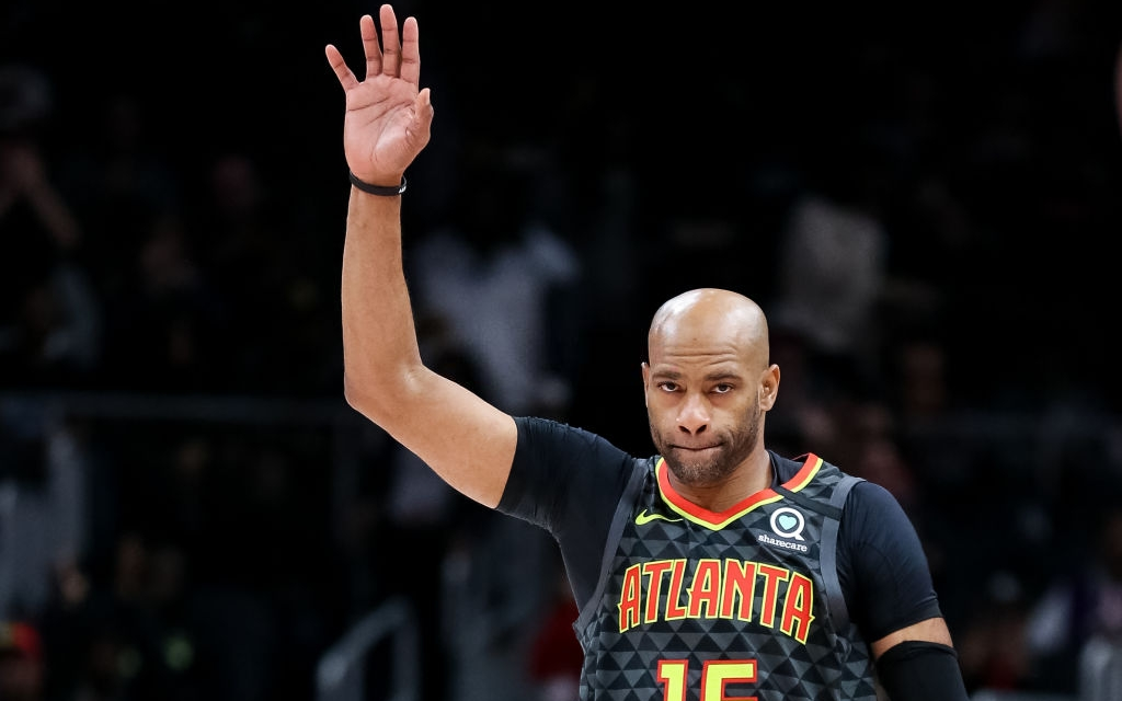 Vince Carter trở thành cầu thủ đầu tiên của NBA thi đấu ở 4 thập kỷ khác nhau