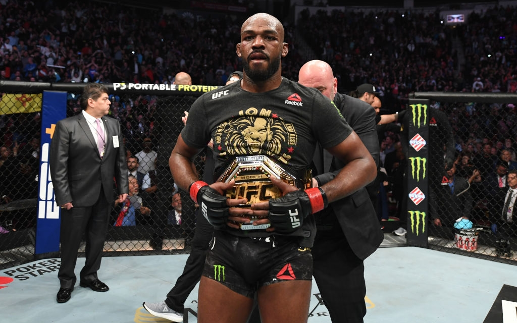 UFC 247: Jon Jones chiến thắng võ sĩ bất bại Dominick Reyes trong ngày các khán giả la ó vì không hài lòng với kết quả