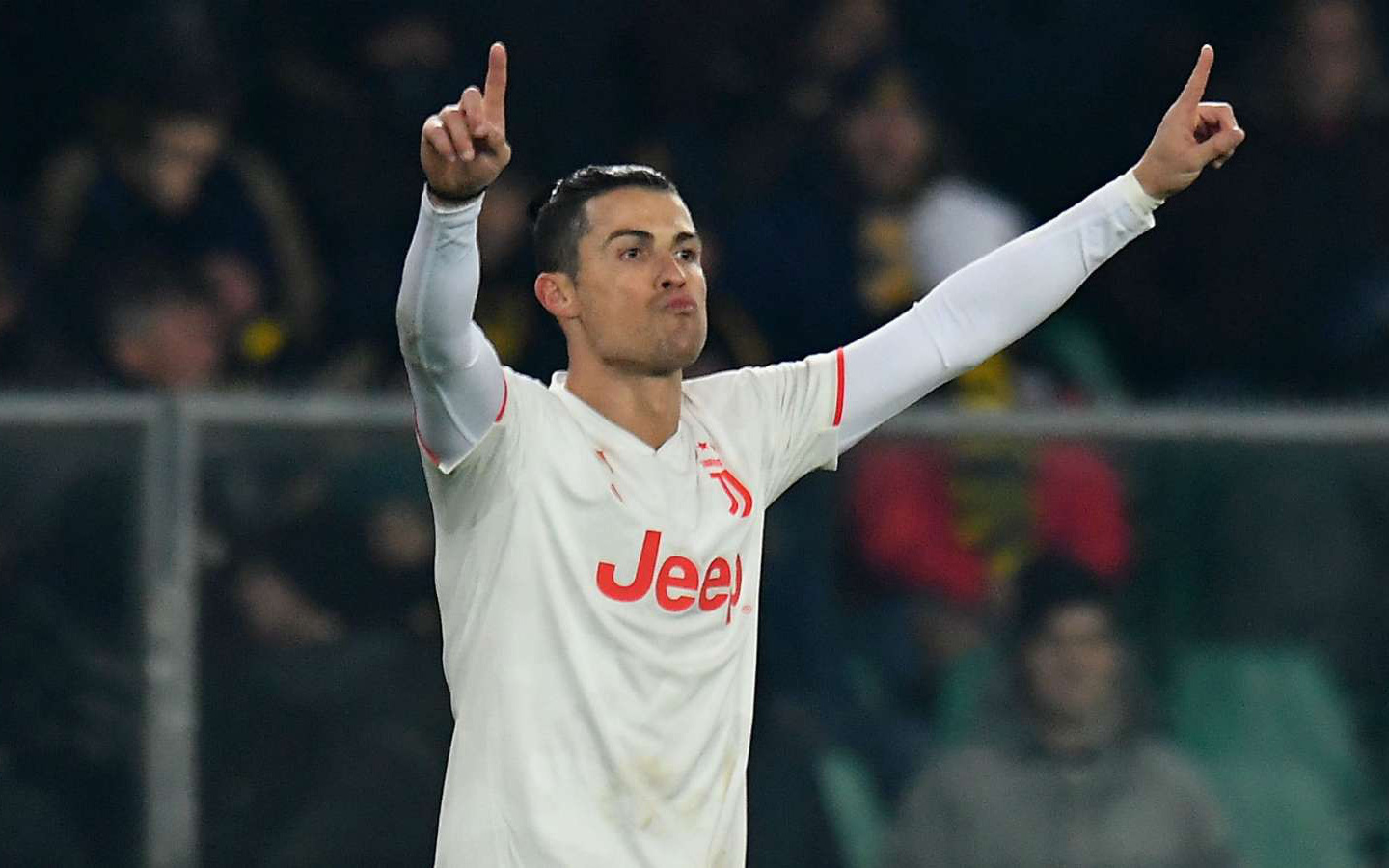 Ronaldo xác lập kỷ lục chuỗi ghi bàn dài nhất lịch sử Juventus