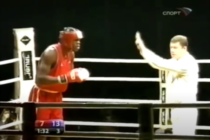 Tay đấm bất bại từng hạ đo ván Deontay Wilder: Chân của anh ta khá yếu - Ảnh 3.