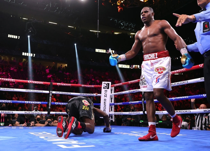 Trực tiếp tranh đai quyền Anh: Tyson Fury vs Deontay Wilder 3 - Ảnh 3.