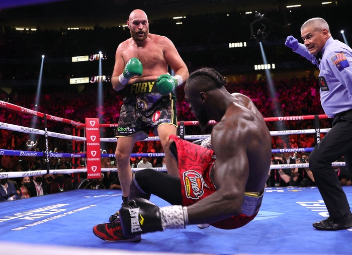 Trực tiếp tranh đai quyền Anh: Tyson Fury vs Deontay Wilder 3 - Ảnh 3.