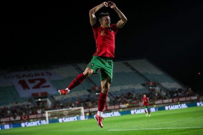 Ronaldo lập hat-trick giúp Bồ Đào Nha đè bẹp Luxembourg tại vòng loại World Cup 2022 - Ảnh 5.