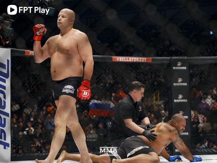 Bellator MMA 269: Huyền thoại Fedor Emelianenko chạm trán Tim Johnson - Ảnh 1.